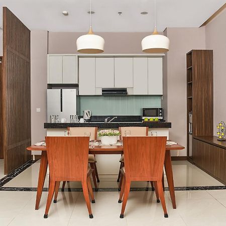 Le Premier Hotel Deltamas Чікаранґ Номер фото