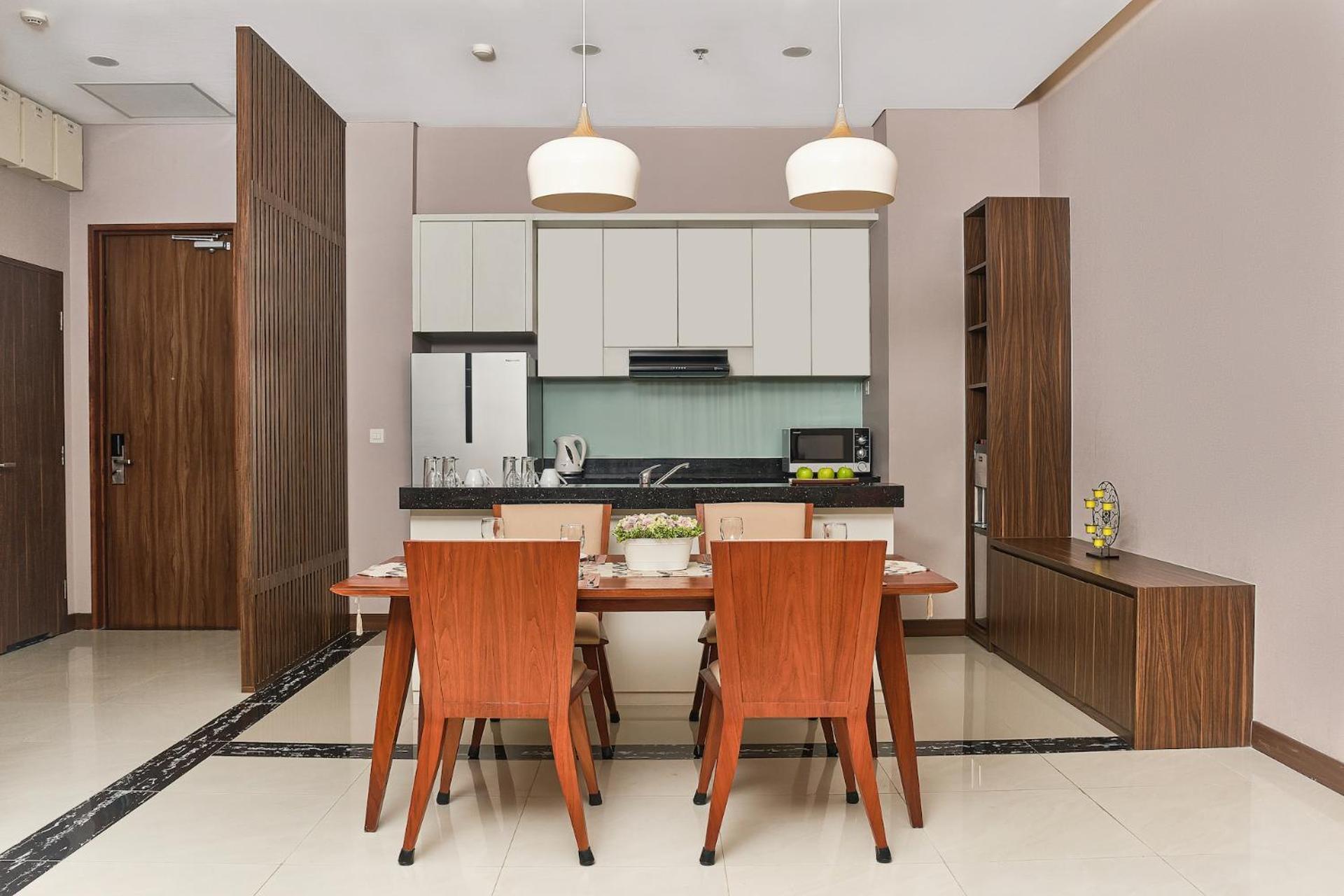 Le Premier Hotel Deltamas Чікаранґ Номер фото